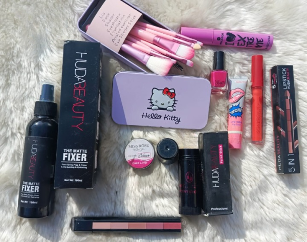 Makeup Deal Pack Of 15